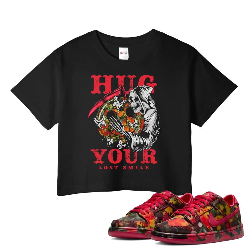 TeeVivo Nike SB Dunk Low The Wizard of Oz Poppy Field Crop Top Match Hug your lost smile Graphic FZ1291-600