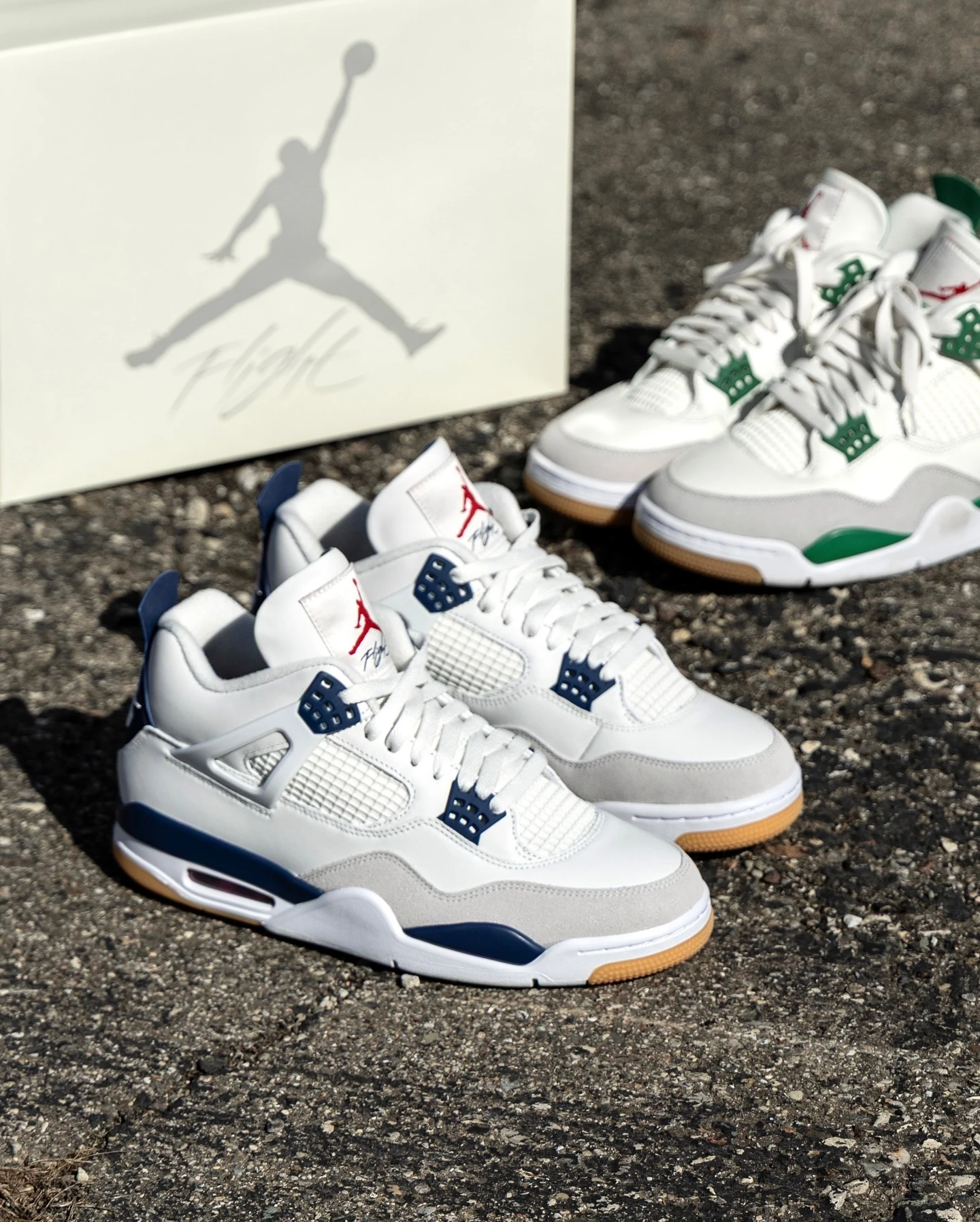 Air Jordan 4 Navy SB and pine green