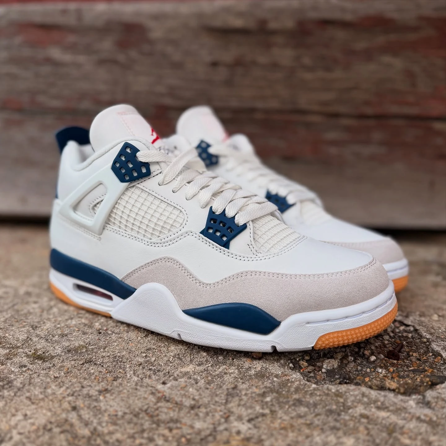 Air Jordan 4 Navy SB cement pair