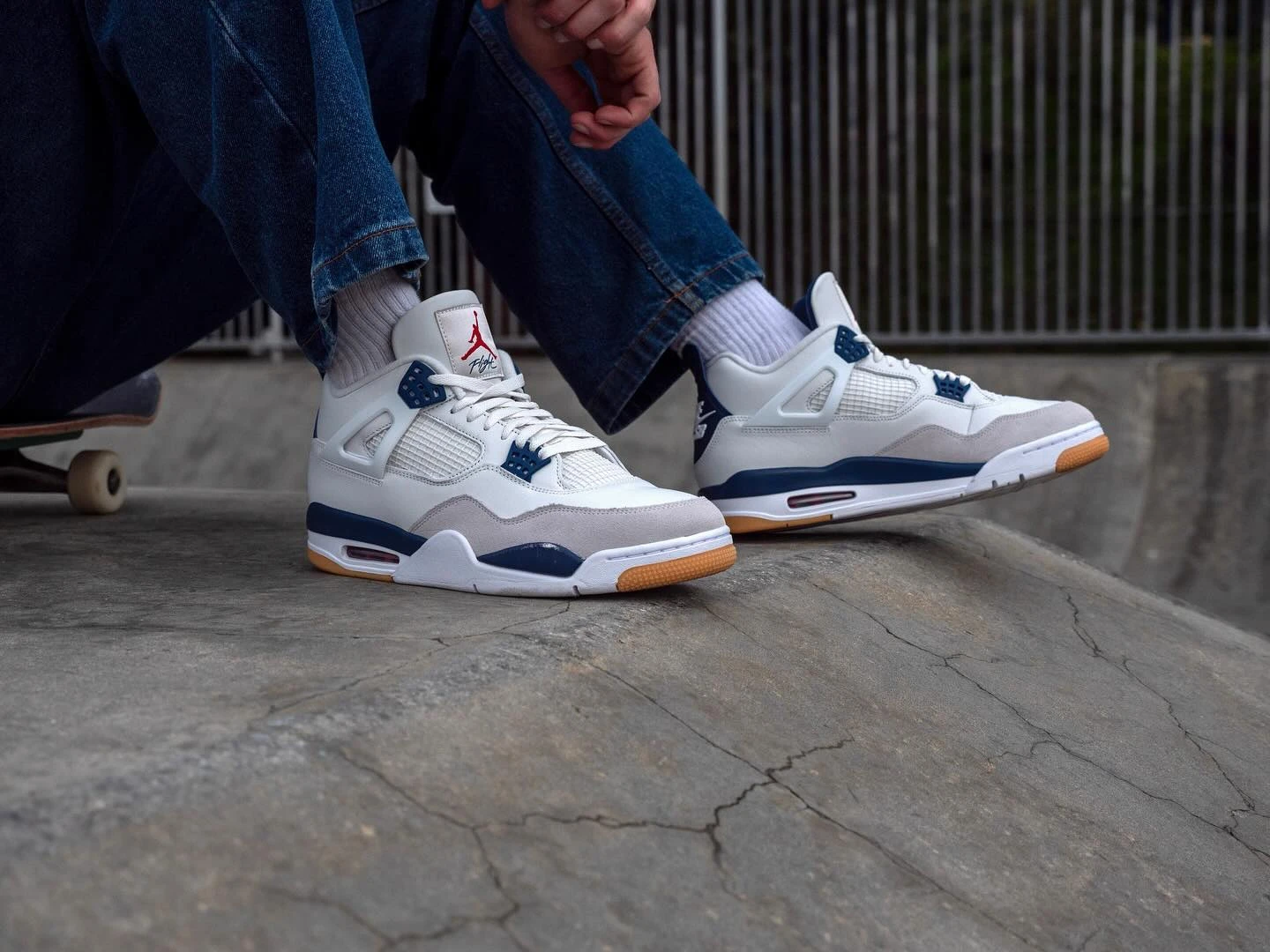 Air Jordan 4 Navy SB on feet