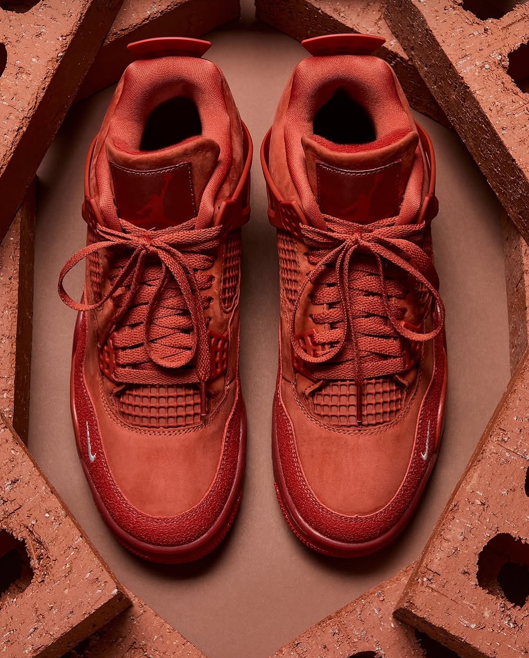 Teevivo Nigel Sylvester x Air Jordan 4 Brick By Brick 